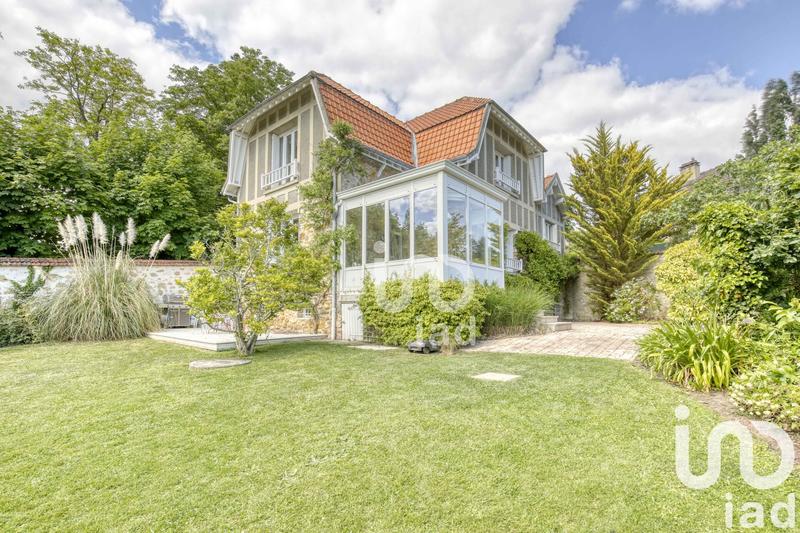 Maison - 177 m² - 6 pièces