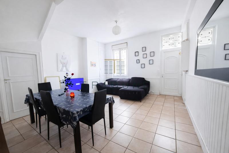 Maison - 102 m² - 4 pièces