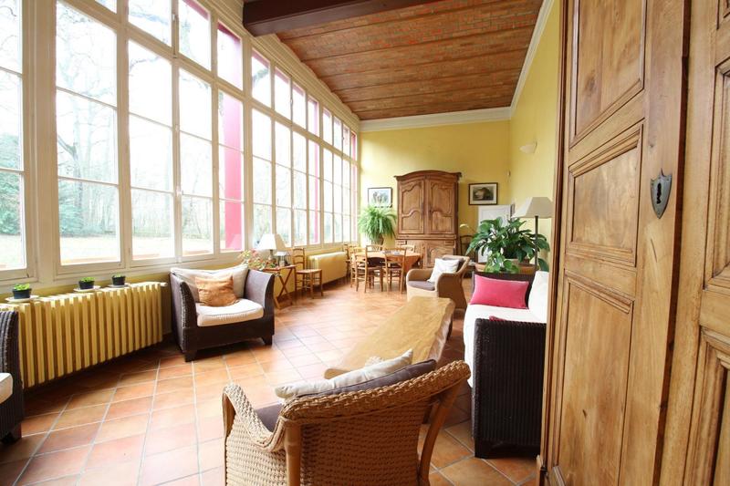 Maison - 412 m² - 11 pièces