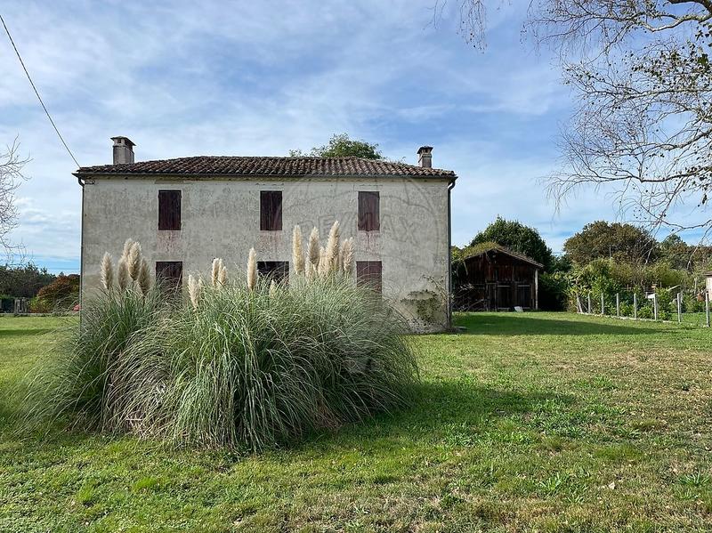 Maison - 200 m² - 5 pièces