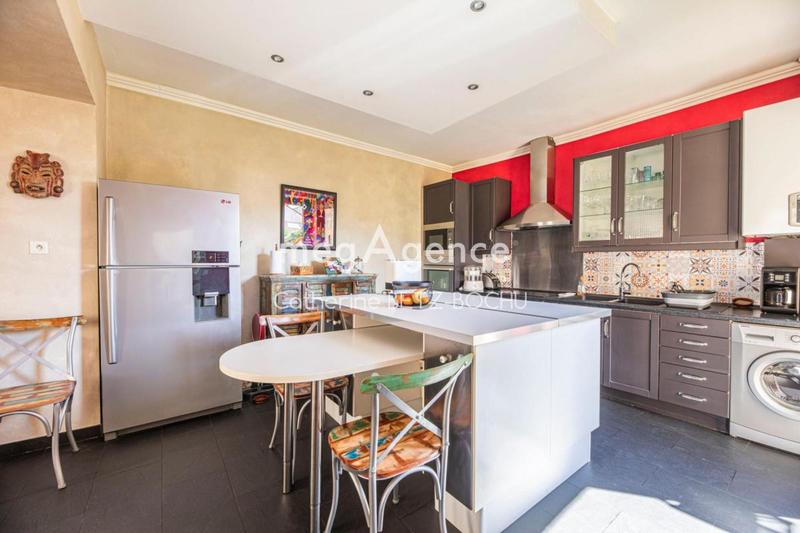 Maison ancienne - 247 m² - 7 pièces