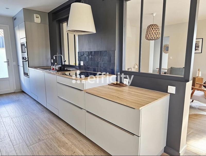 Maison - 95 m² - 4 pièces