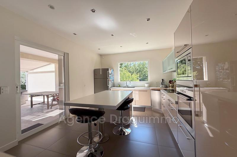 Maison - 169 m² - 6 pièces