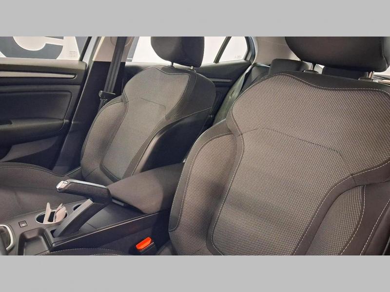 Renault Mégane IV Berline Blue dCi 115 Evolution