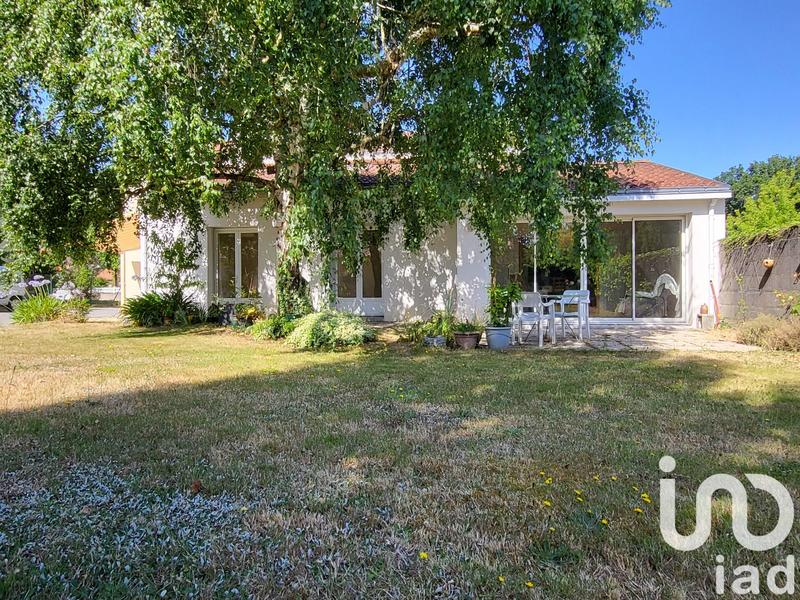 Maison - 244 m² - 8 pièces