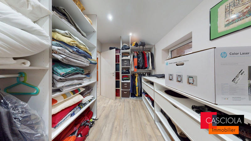 Maison ancienne - 212 m² - 7 pièces