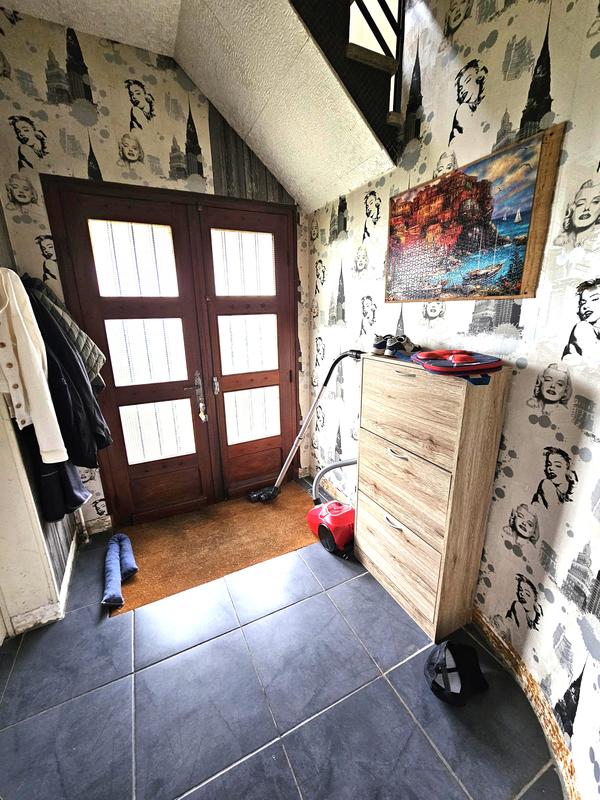 Maison - 180 m² - 6 pièces