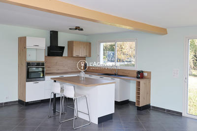 Villa - 90 m² - 4 pièces