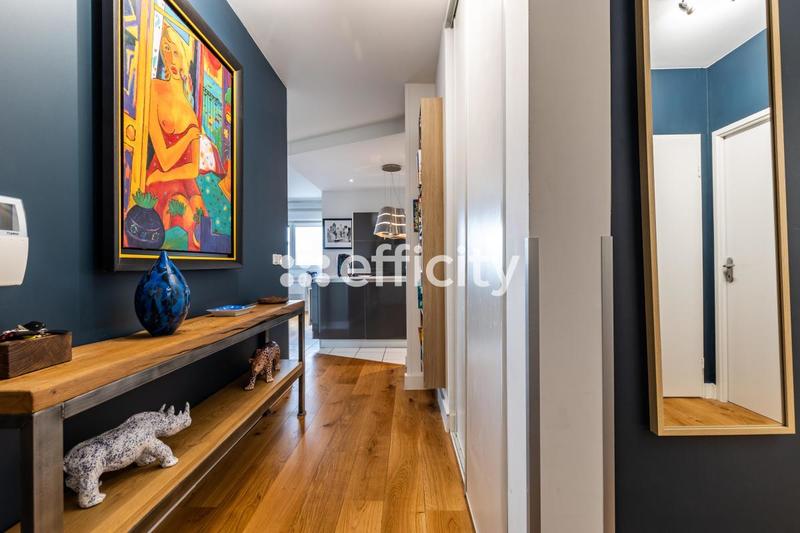 Appartement - 122 m² - 5 pièces