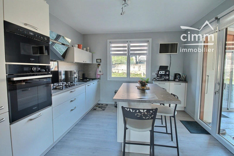 Maison - 164 m² - 6 pièces