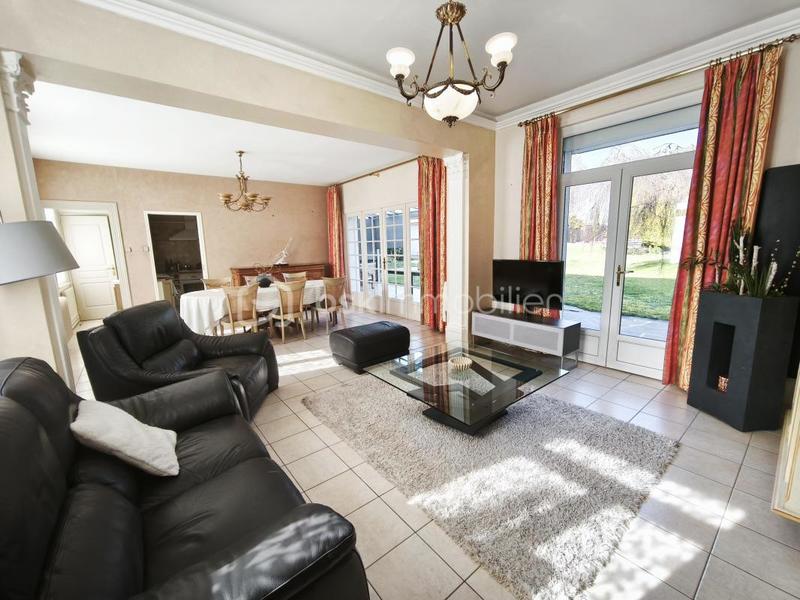 Maison - 177 m² - 6 pièces