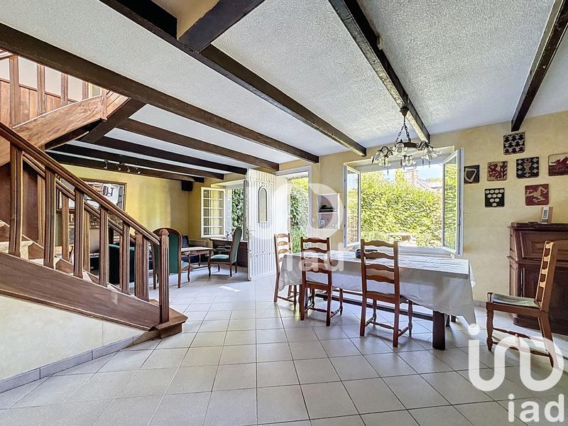 Maison - 121 m² - 7 pièces