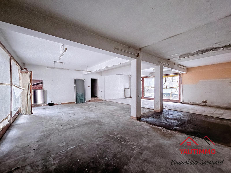 Appartement - 103 m² - 1 pièce