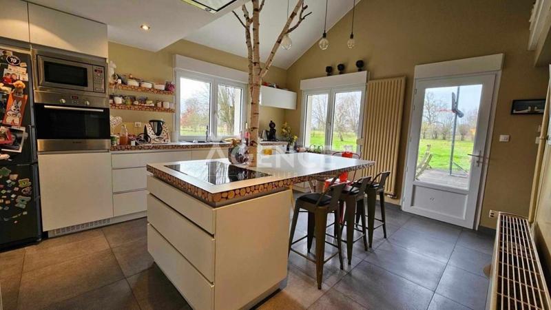 Ferme - 225 m² - 6 pièces