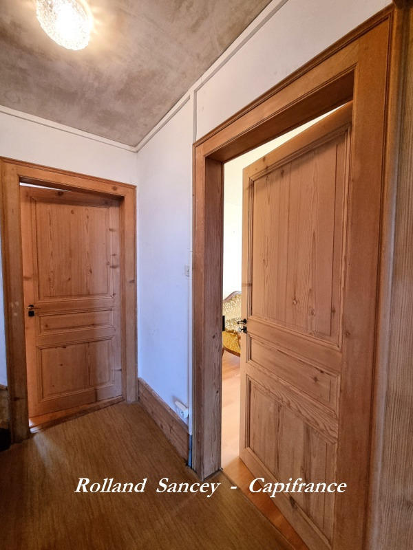 Maison - 200 m² - 8 pièces