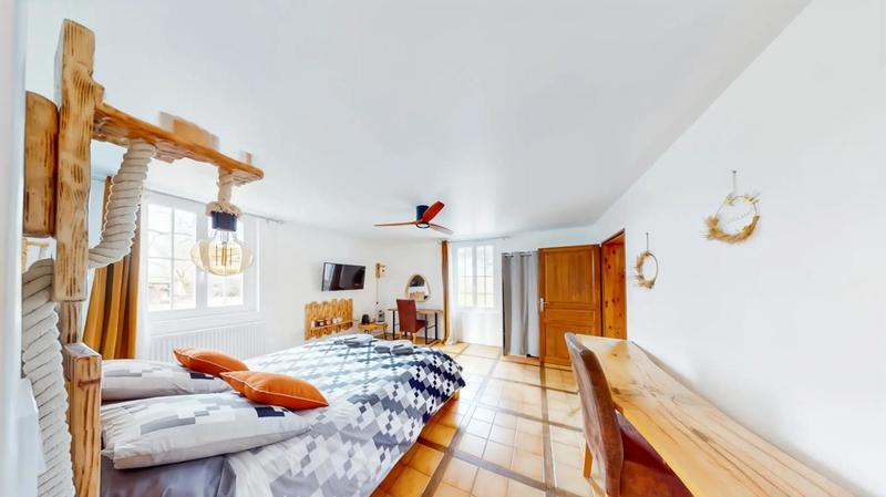 Maison - 450 m² - 12 pièces