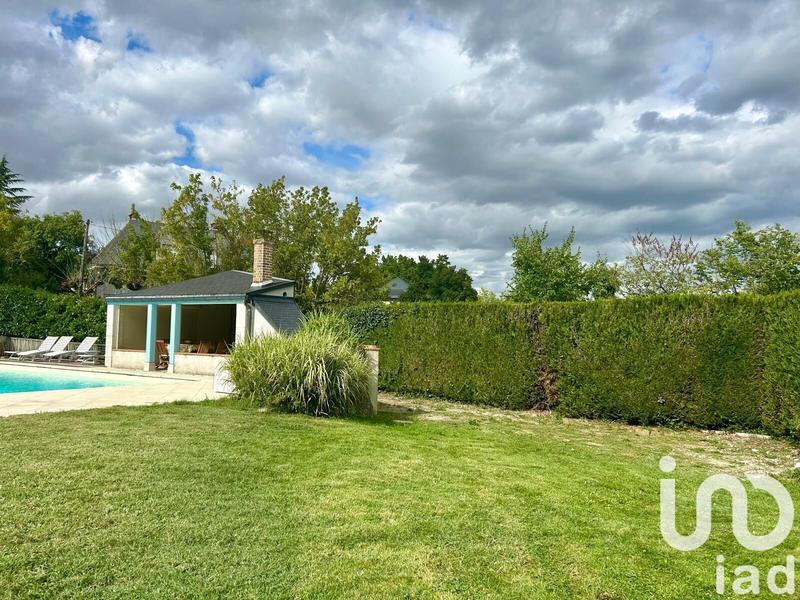 Maison - 360 m² - 10 pièces