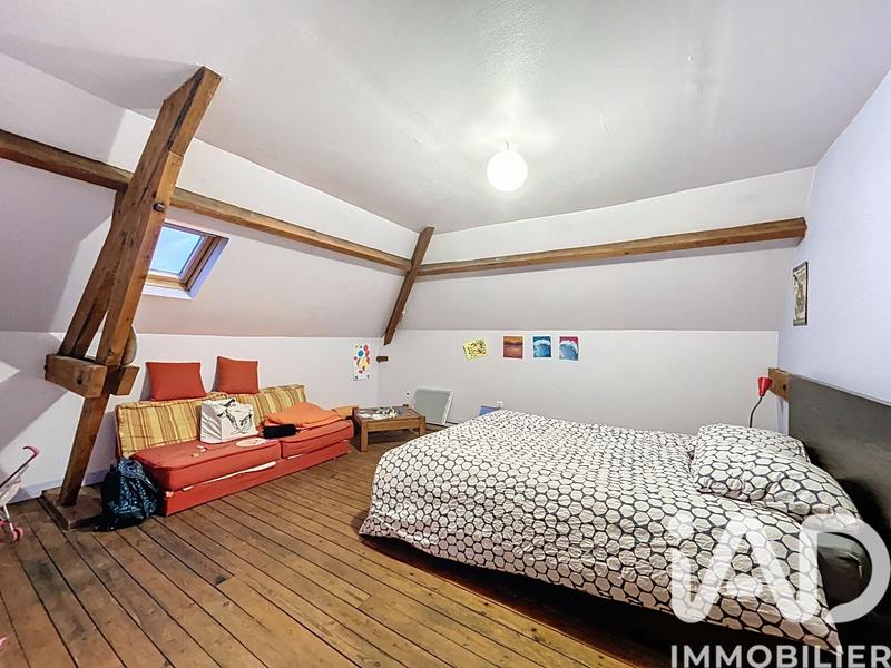 Maison - 260 m² - 10 pièces