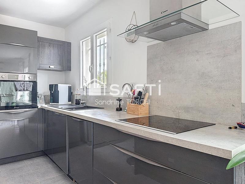 Maison - 85 m² - 5 pièces