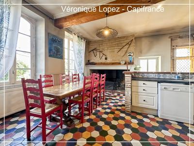 Maison - 524 m² - 8 pièces