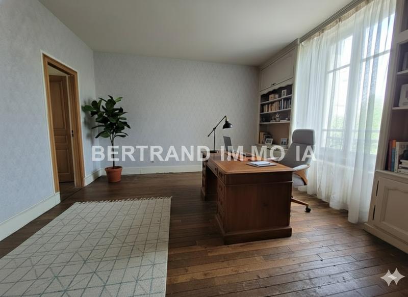 Maison - 228 m² - 11 pièces