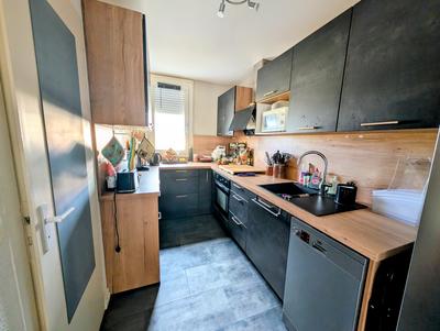 Appartement - 86 m² - 5 pièces