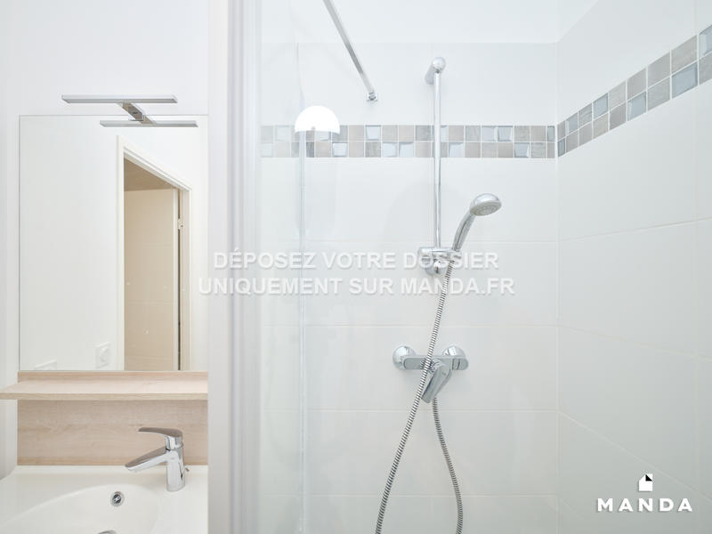 Chambre - 14 m² - 5 pièces