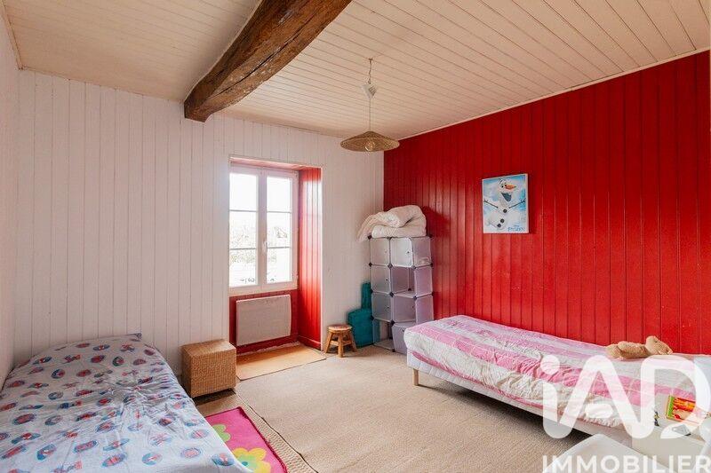 Maison - 168 m² - 8 pièces