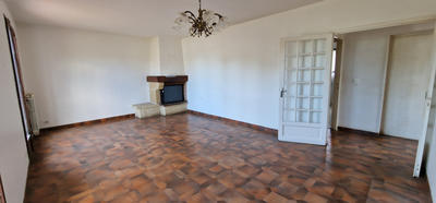 Maison - 102 m² - 5 pièces