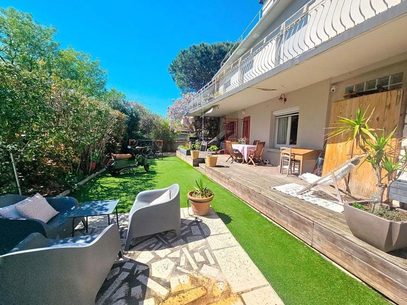 Appartement - 97 m² - 4 pièces