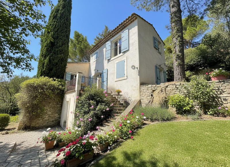 Maison traditionnelle - 165 m² - 6 pièces