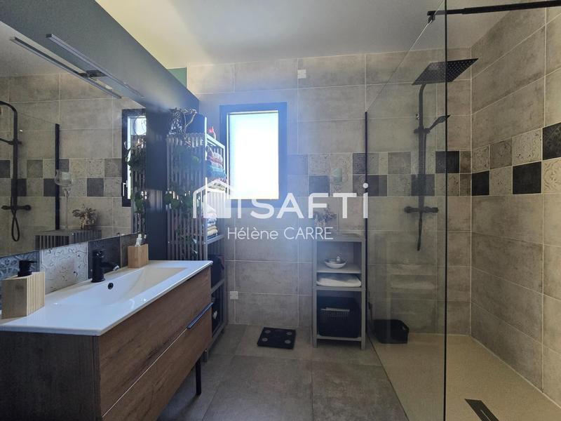 Maison - 179 m² - 5 pièces