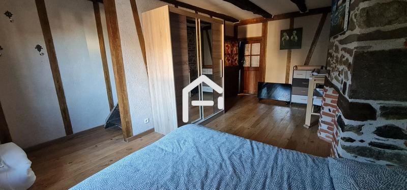 Maison en pierre - 91 m² - 4 pièces