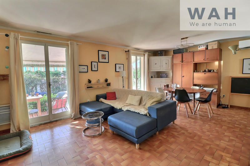 Villa - 100 m² - 5 pièces