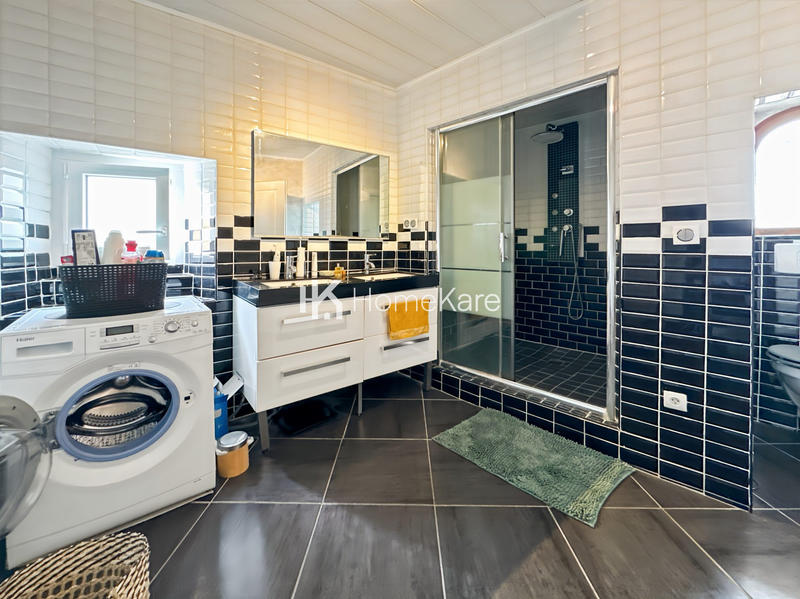 Maison - 130 m² - 4 pièces