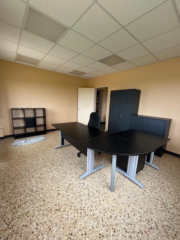 Bureau - 220 m² - 3 pièces
