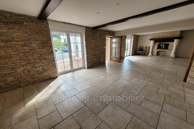 Maison - 265 m² - 6 pièces