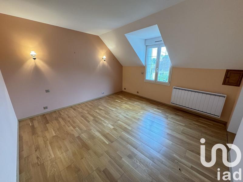 Maison - 203 m² - 9 pièces