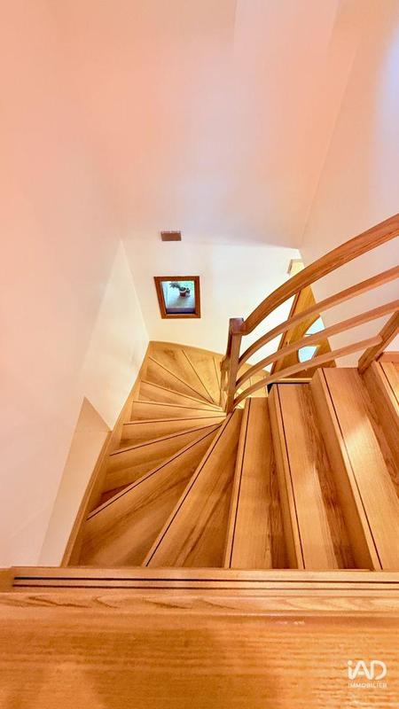 Maison - 142 m² - 7 pièces