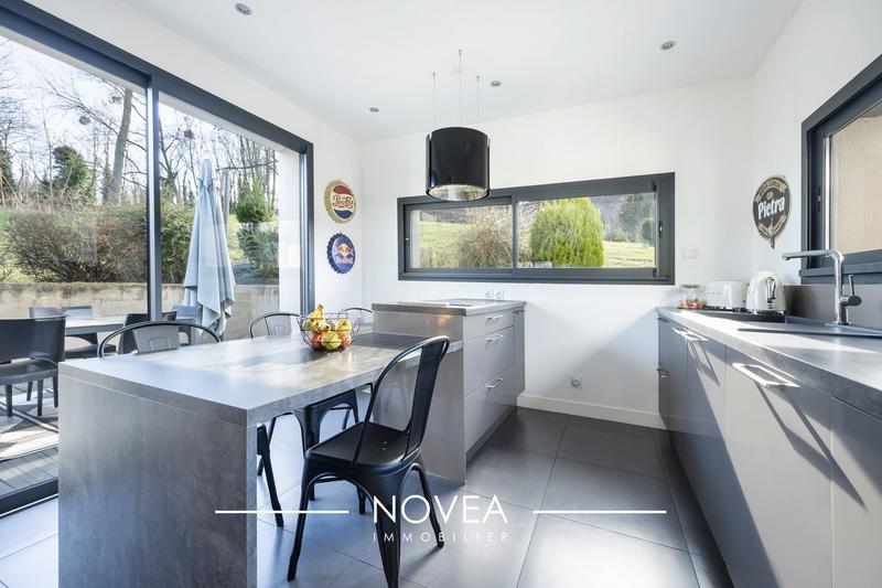 Maison contemporaine - 130 m² - 4 pièces