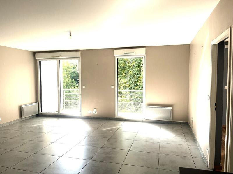 Appartement - 94 m² - 5 pièces