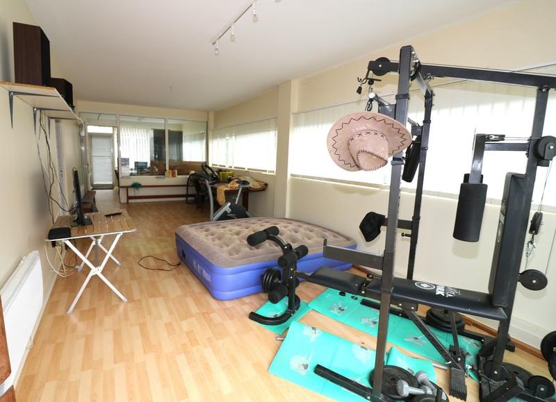 Maison - 111 m² - 6 pièces