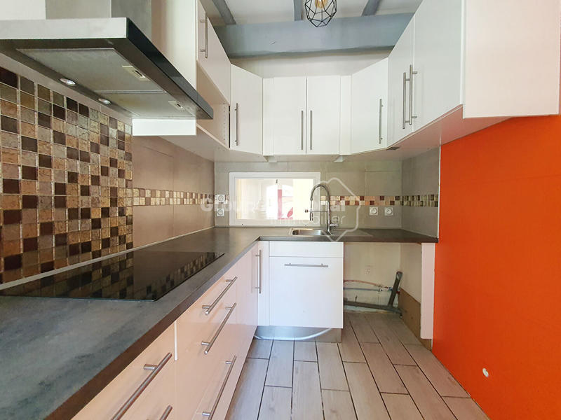 Appartement - 80 m² - 3 pièces