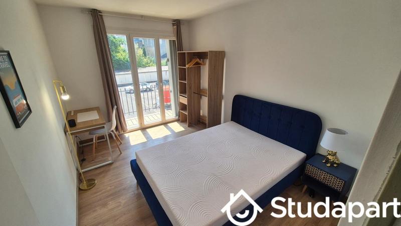 Chambre - 13 m² - 1 pièce