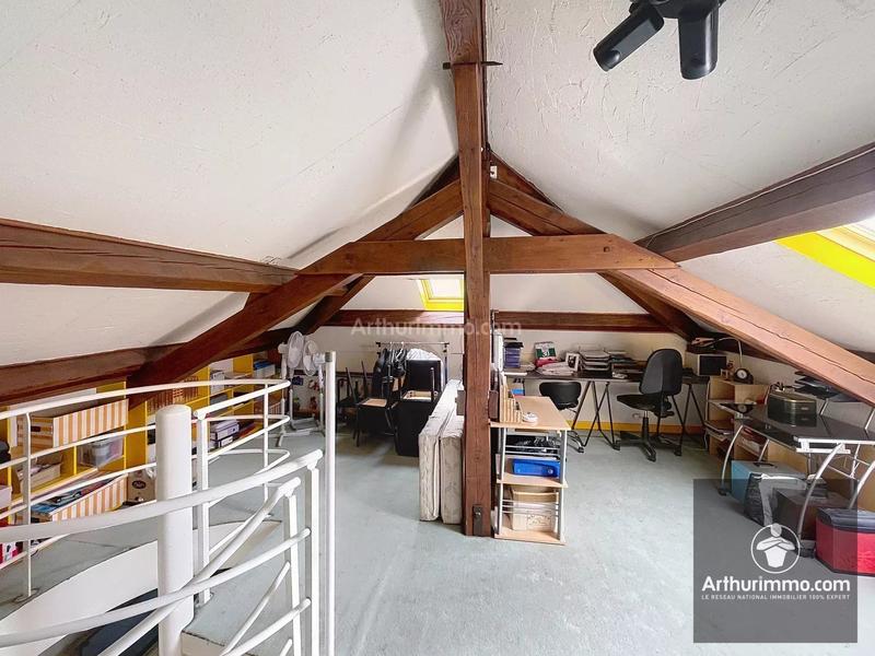 Maison - 183 m² - 8 pièces