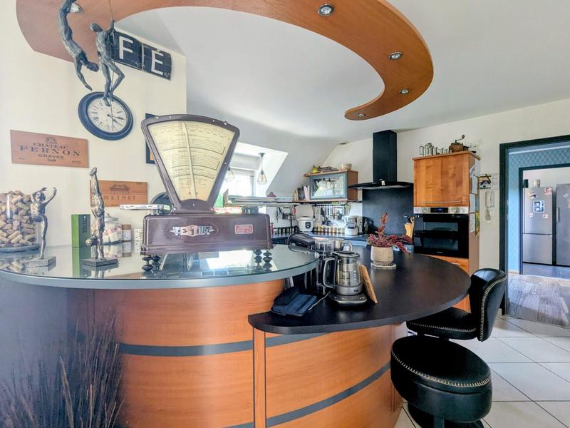 Maison - 194 m² - 7 pièces