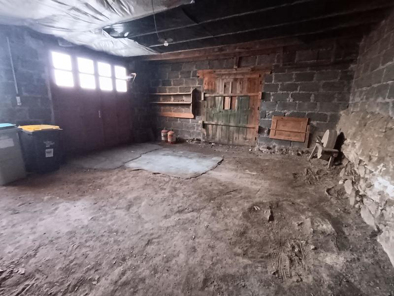 Maison - 241 m² - 10 pièces