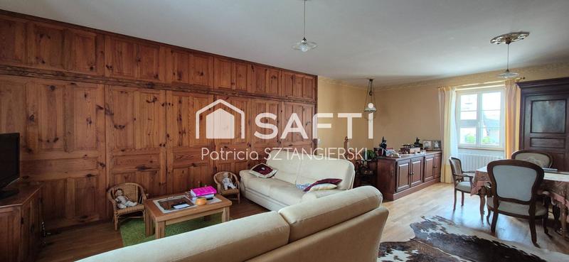 Maison - 220 m² - 7 pièces