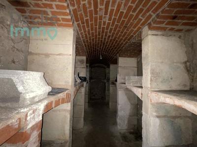 Maison - 270 m² - 8 pièces