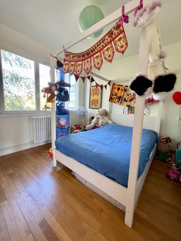 Appartement - 135 m² - 6 pièces